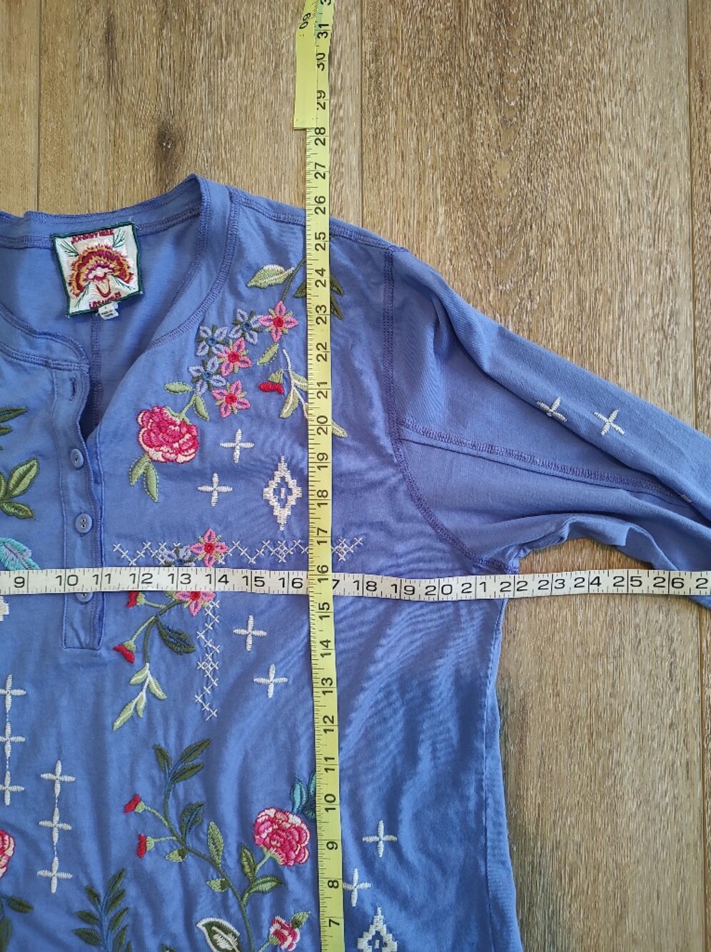 Johnny Was Raw Seam Catia Embroidered Henley Blue Long Sleeve Top Floral Large - Picture 4 of 15